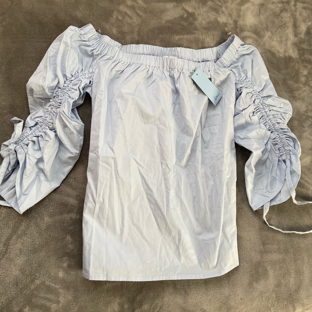Off shoulder shirt from forever 21